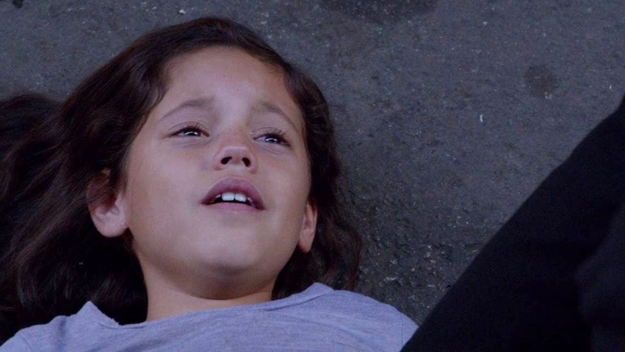 Cette actrice est partout grâce à Netflix... et elle va vous faire fondre dans son tout premier rôle à la télé !