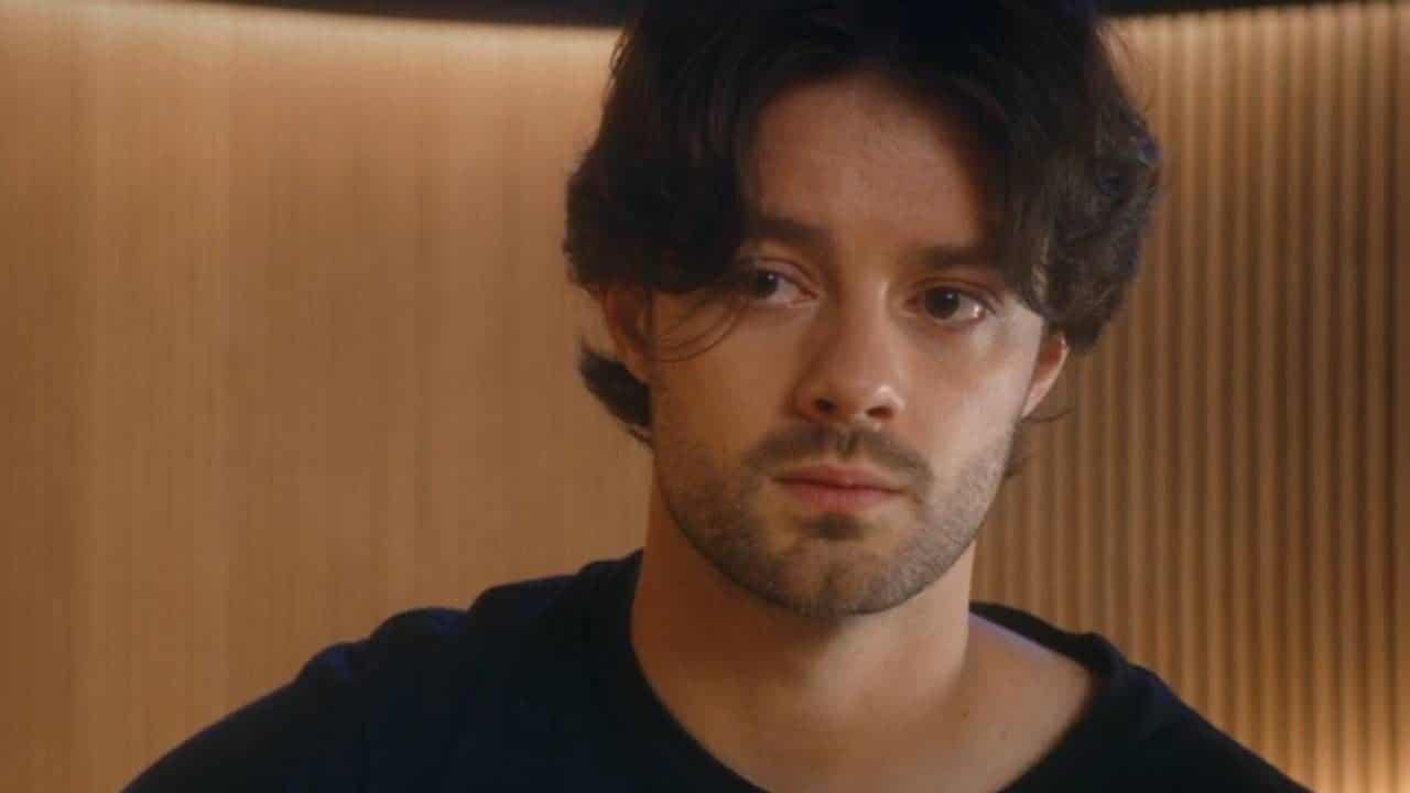 Tout pour la lumière en avance : Julian s'enfonce dans ses mensonges... ce qui vous attend dans l'épisode 43 du mercredi 13 août 2025 [SPOILERS]