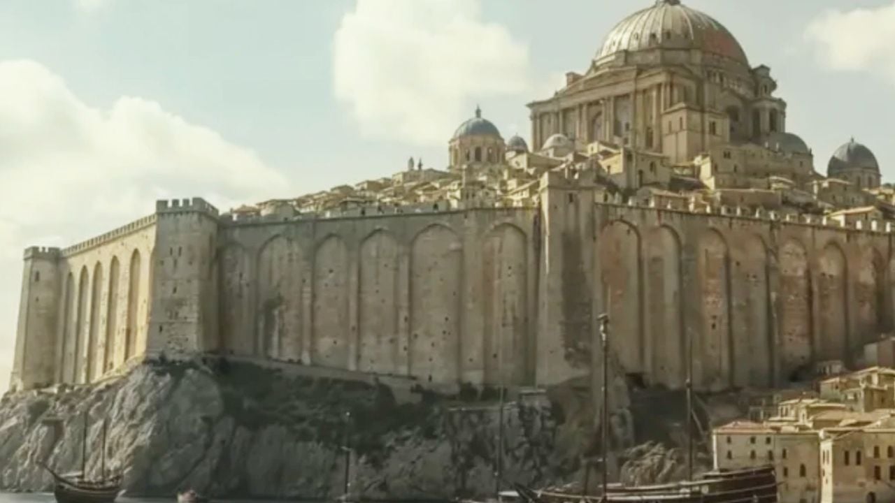 Numéro 2 sur Netflix cette semaine, la nouvelle série historique de la plateforme est-elle réussie ?